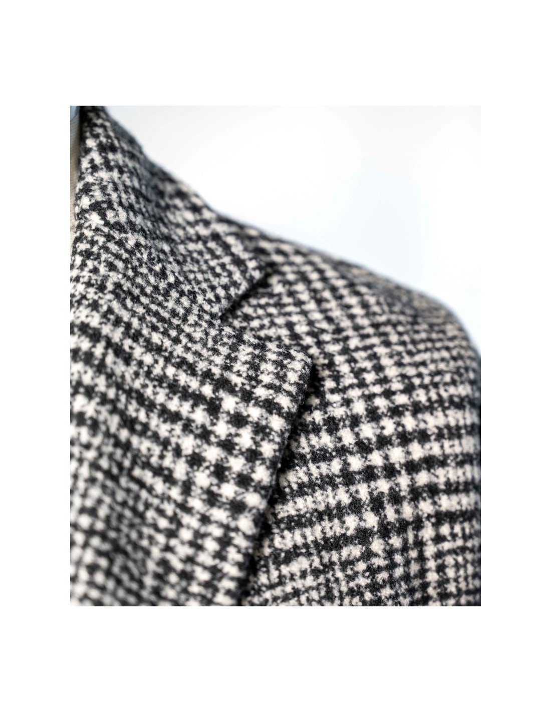 Black and white Prince of Wales coat in Super 180s wool and silk
