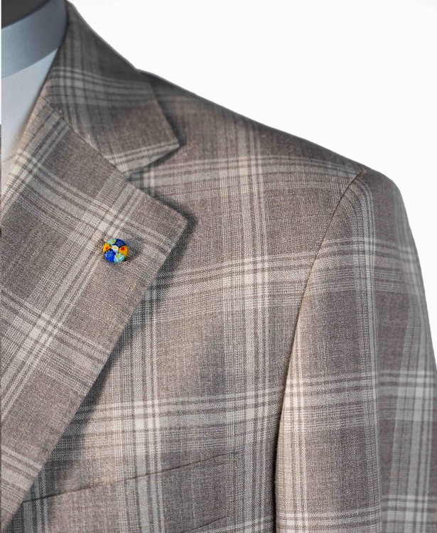 Sand-colored single-breasted Prince of Wales jacket with
