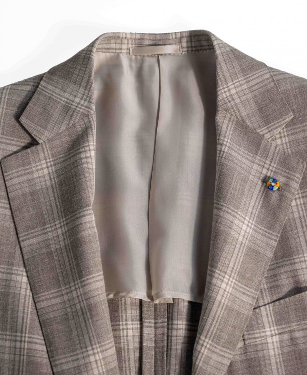 Sand-colored single-breasted Prince of Wales jacket with