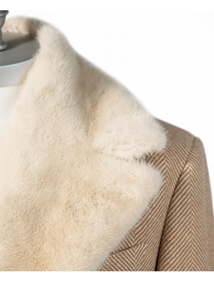 Natural color and beige... 2