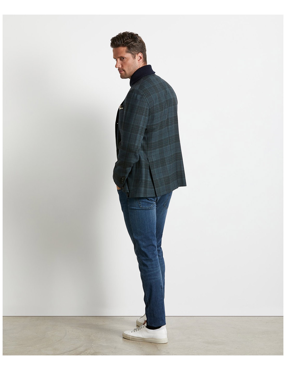 Green tailored jacket in Super 130s wool Green tailored jacket in Super 130s wool