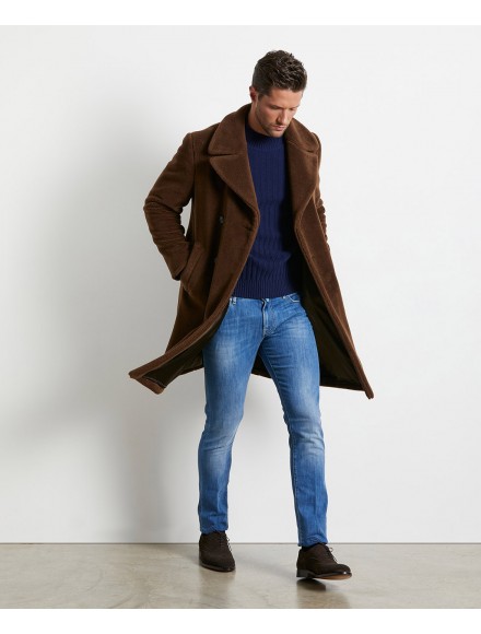Brown coat in wool in a cashmere and silk blend 2