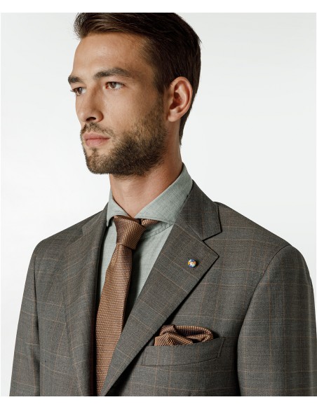 Brown Prince of Wales check suit in super 110s wool