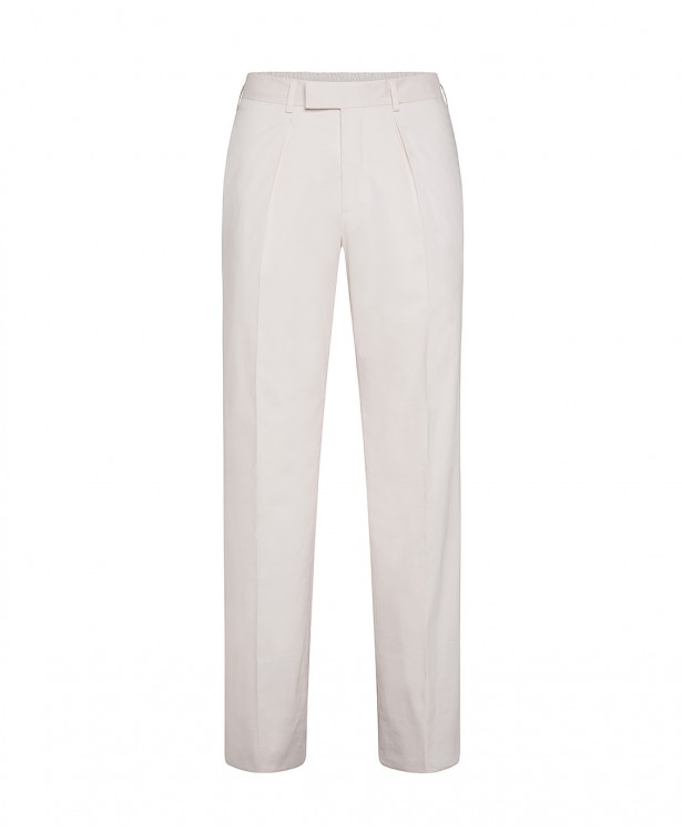 Trousers in nonchalant white cotton...